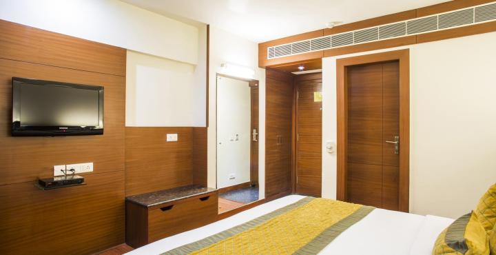 Hotel Royal Cliff Kanpur Exterior foto